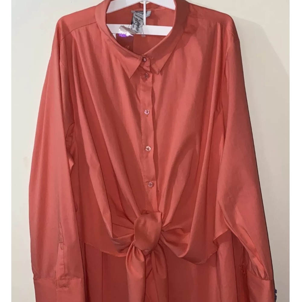 Women’s (2X) Orange Button Down Monroe And Main Blouse With Tie Front NWOT.